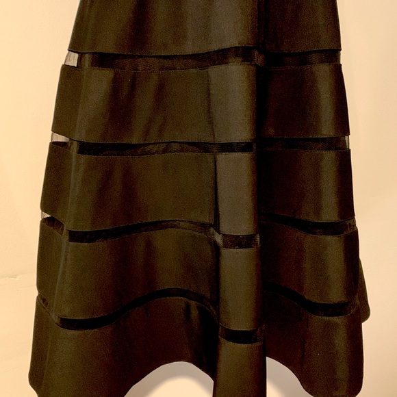 White House Black Market LBD - Picture 3 of 7